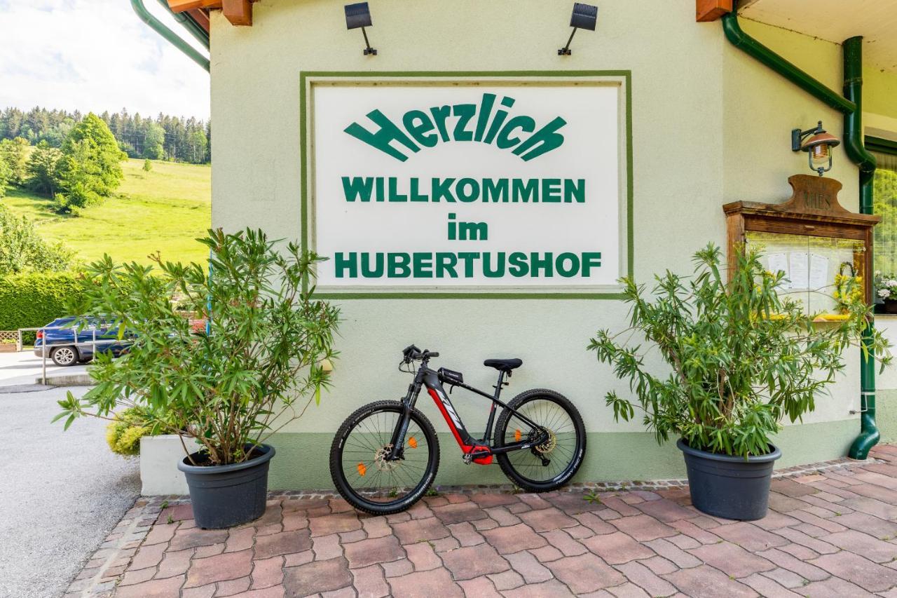 Hubertushof Hotel Trattenbach  Bagian luar foto